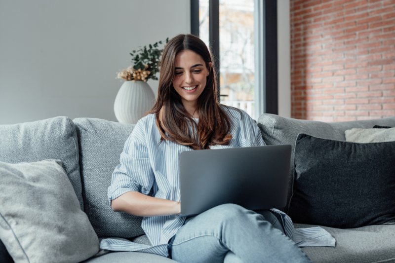 Freelancing vs Full-time: What's Right for You?